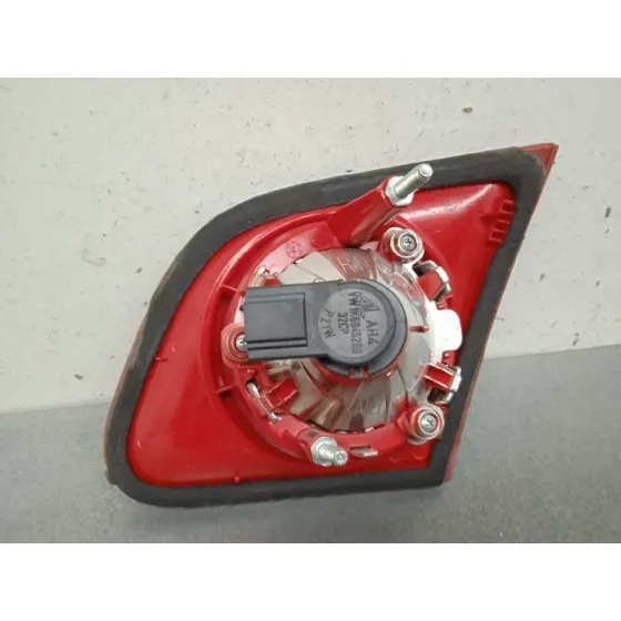 Piloto Trasero Izquierdo Interior para Volkswagen Passat Berlina (3C2)