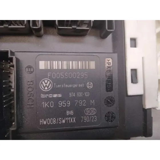 Motor Elevalunas Delantero Derecho para Volkswagen Passat Berlina (3C2)