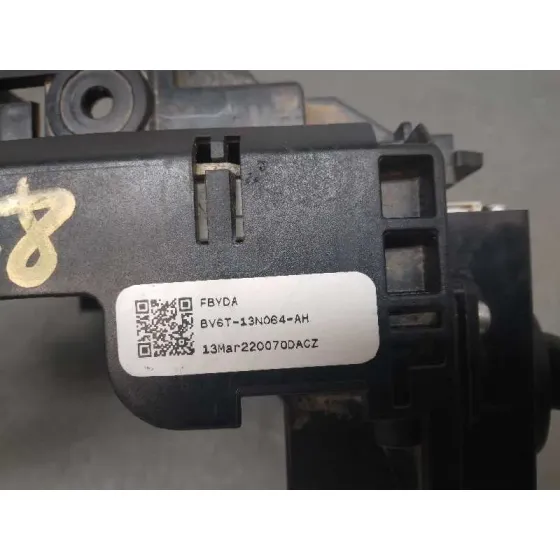 Mando Multifuncion para Ford Focus Lim. (Cb8)