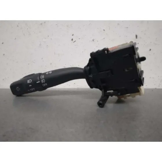 Mando Luces para Toyota Corolla Verso (R1)