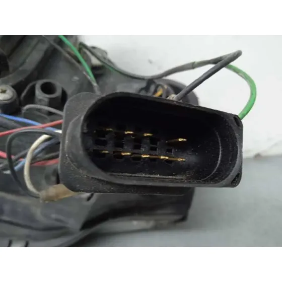 Faro Derecho para Audi A3 (8P)