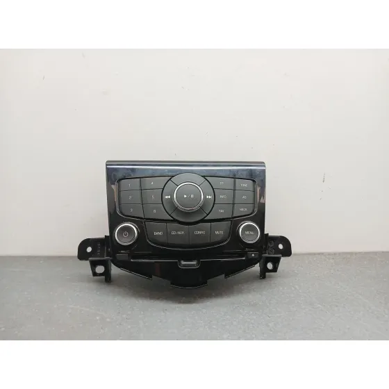 Sistema Audio / Radio Cd para Chevrolet Cruze Hatchback