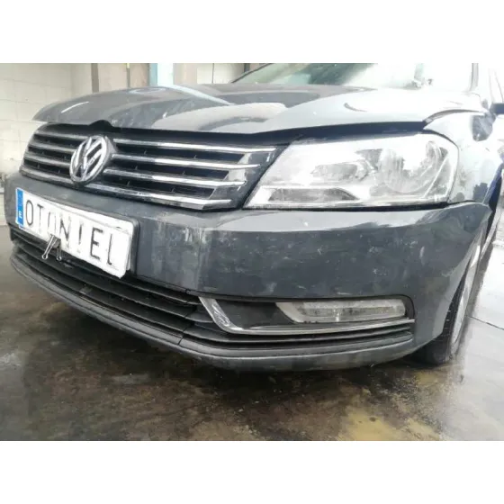 Paragolpes Delantero para Volkswagen Passat Lim. (362)