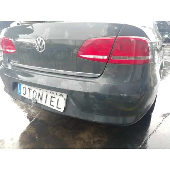 Paragolpes Trasero para Volkswagen Passat Lim. (362)