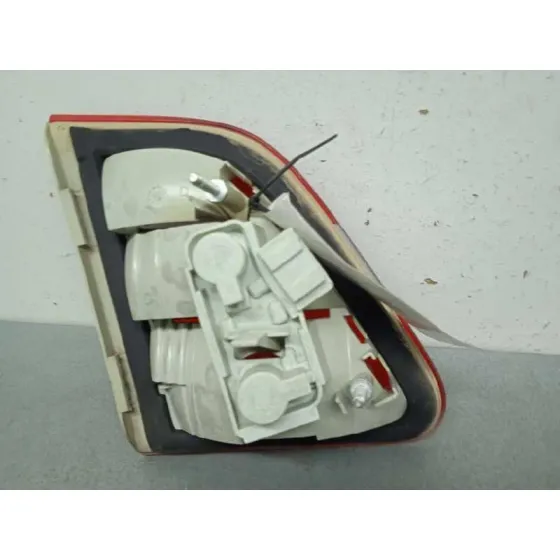 Piloto Trasero Derecho Interior para Mercedes-Benz Clase B (W245)