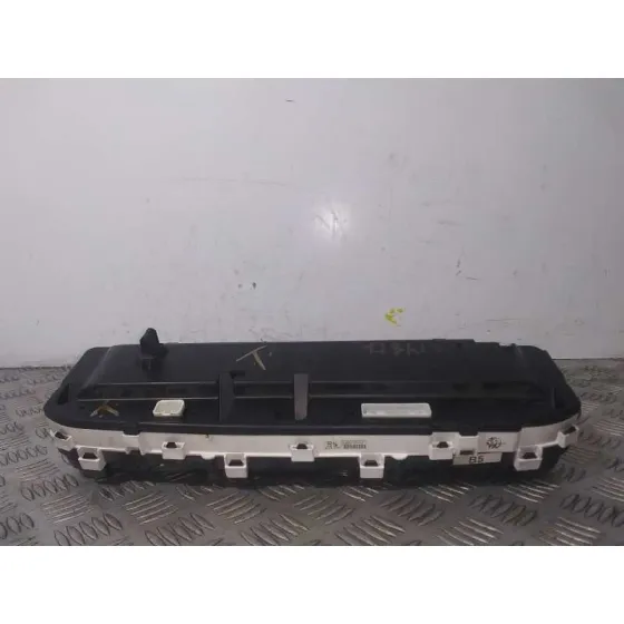 Cuadro Instrumentos para Toyota Prius+