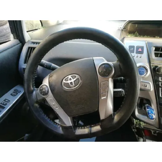 Volante para Toyota Prius+