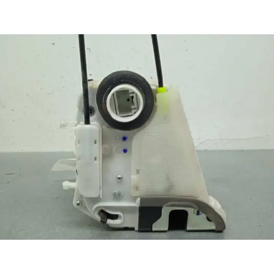Cerradura Puerta Trasera Derecha para Toyota Yaris