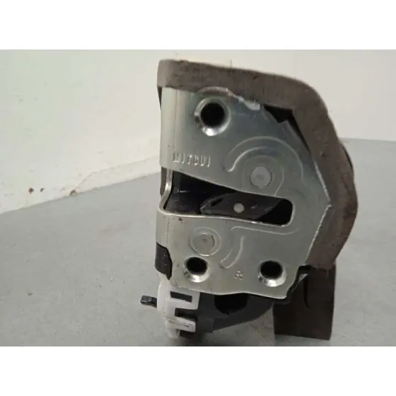 Cerradura Puerta Trasera Derecha para Toyota Yaris