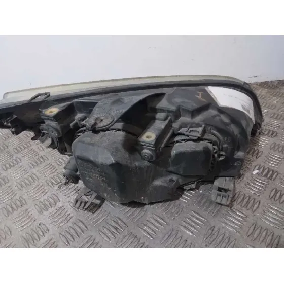 Faro Izquierdo para Ford Focus Berlina (Cap)