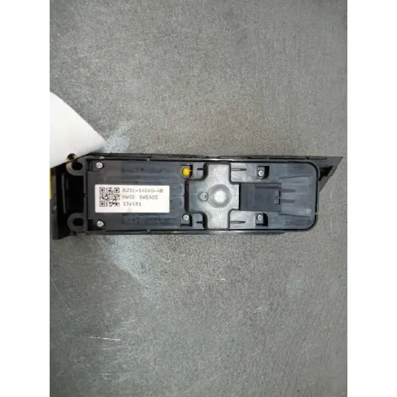 Mando Elevalunas Delantero Izquierdo para Land Rover Evoque