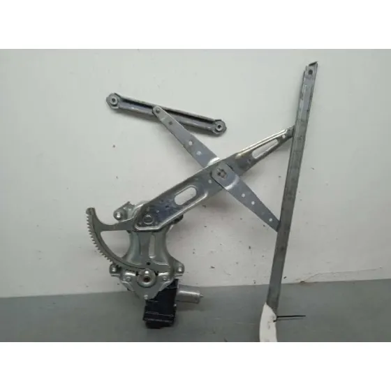 Elevalunas Delantero Derecho para Toyota Prius+
