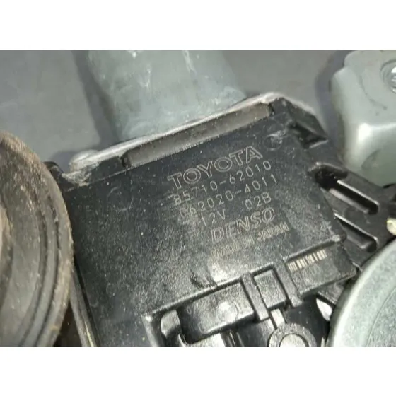 Elevalunas Delantero Derecho para Toyota Prius+