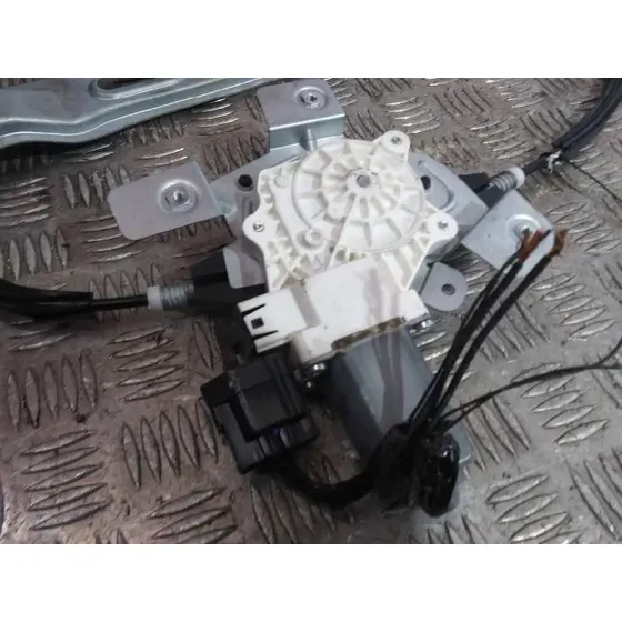 Elevalunas Delantero Derecho para Ford Tourneo Courier (C4A)