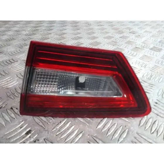 Piloto Trasero Derecho Interior para Renault Clio Iv