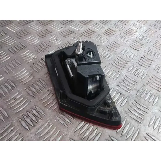 Piloto Trasero Derecho Interior para Renault Clio Iv