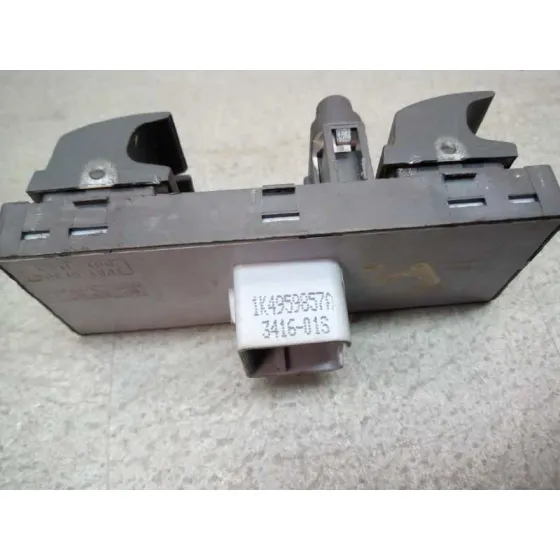 Mando Elevalunas Delantero Izquierdo para Volkswagen Passat Berlina (3C2)