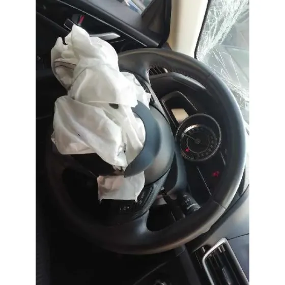 Volante para Mazda 3 Lim. ()