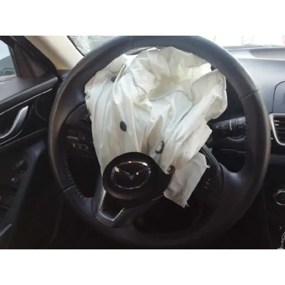 Volante para Mazda 3 Lim. ()