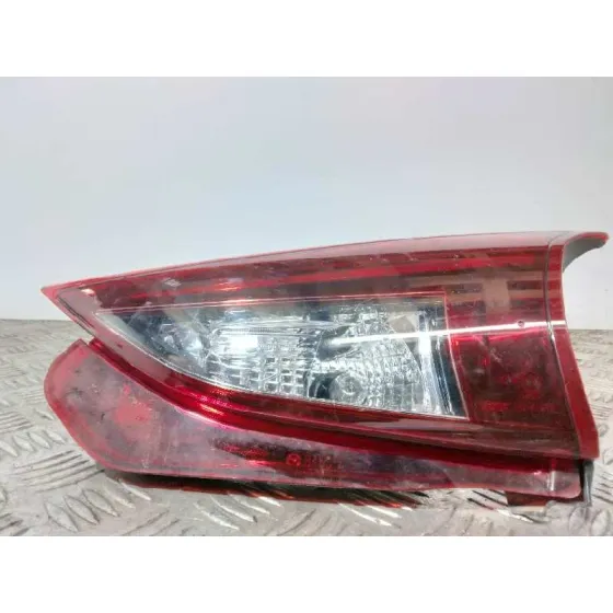Piloto Trasero Derecho Interior para Mazda 3 Lim. ()