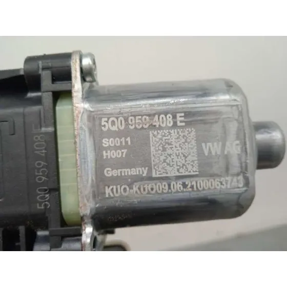 Motor Elevalunas Trasero Derecho para Seat Ateca (Khp)