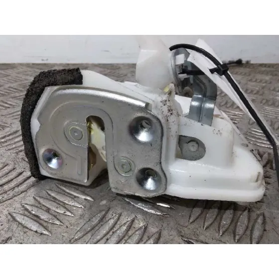 Cerradura Puerta Trasera Derecha para Mazda 3 Lim. ()