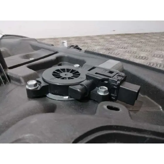 Elevalunas Delantero Izquierdo para Mazda 3 Lim. ()