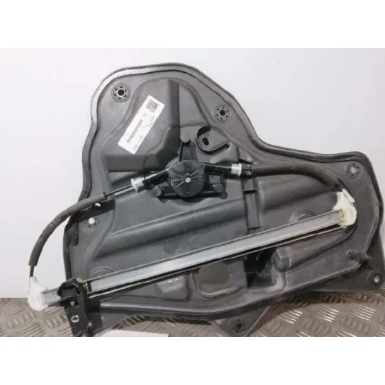 Elevalunas Trasero Derecho para Mazda 3 Lim. ()