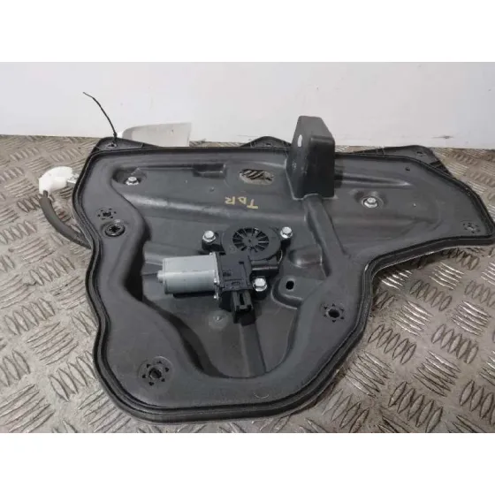 Elevalunas Trasero Derecho para Mazda 3 Lim. ()