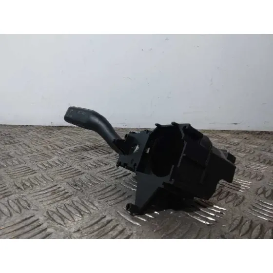 Mando Intermitentes para Audi A4 Avant (8E)