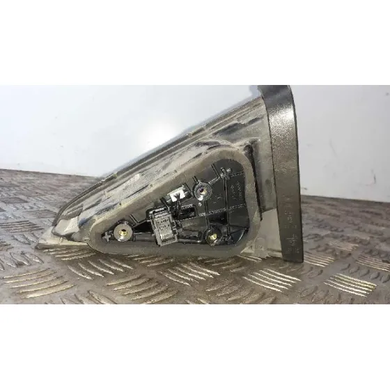 Piloto Trasero Izquierdo Interior para Skoda Superb (3V3)