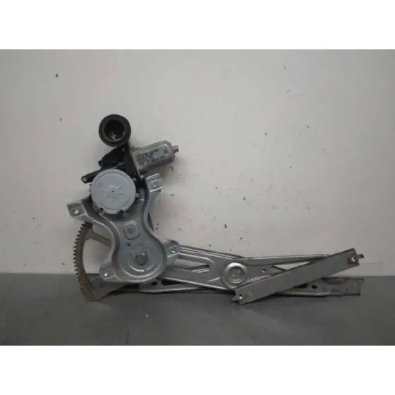 Elevalunas Delantero Derecho para Toyota Yaris
