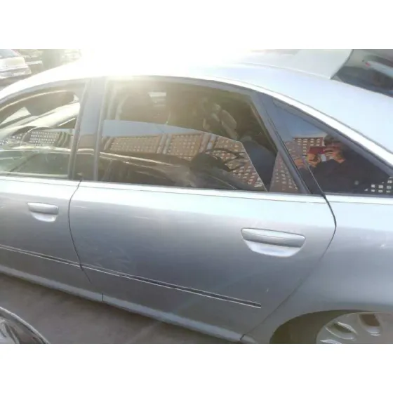 Puerta Trasera Izquierda para Audi A8 (4E2)