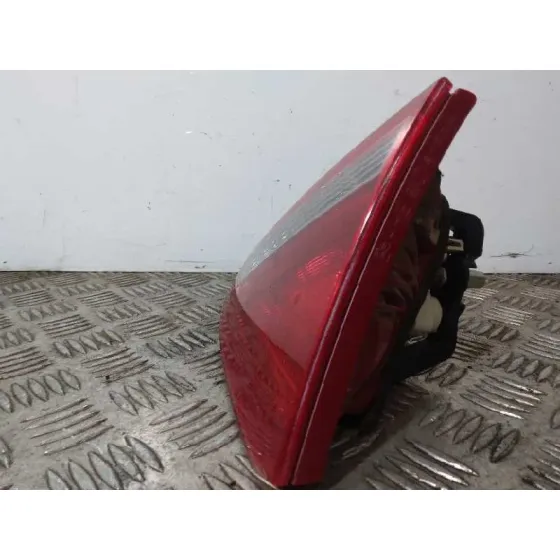 Piloto Trasero Derecho Interior para Audi A5 Coupe (8T)