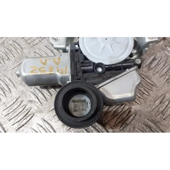 Elevalunas Delantero Derecho para Lexus Ct