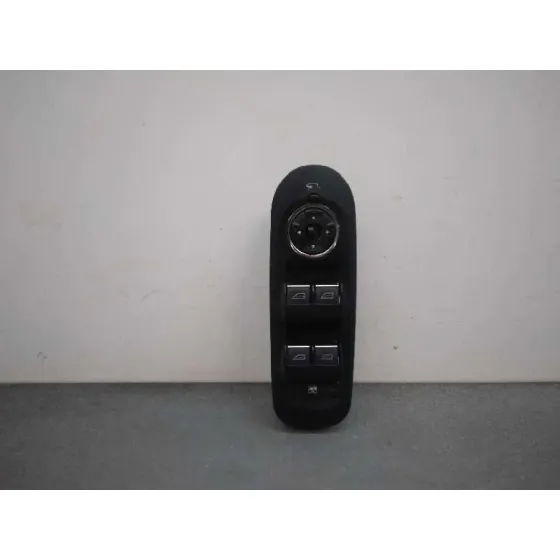 Mando Elevalunas Delantero Izquierdo para Ford Mondeo Ber. (Ca2)