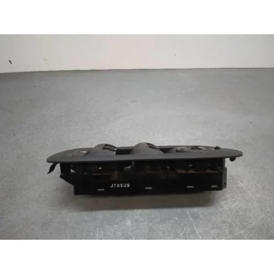 Mando Elevalunas Delantero Izquierdo para Ford Mondeo Ber. (Ca2)