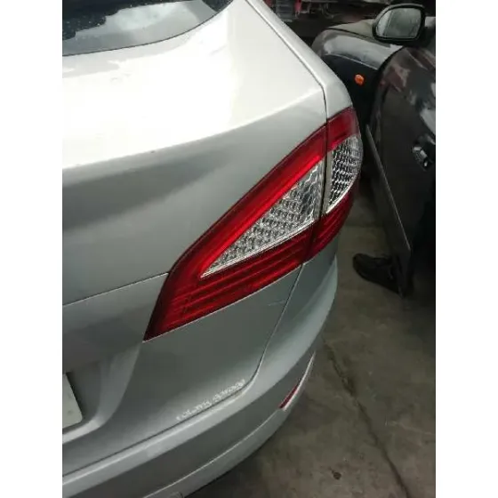 Piloto Trasero Derecho Interior para Ford Mondeo Ber. (Ca2)