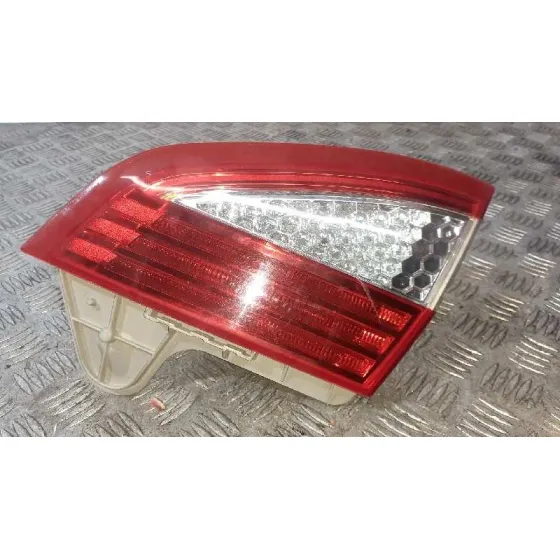 Piloto Trasero Derecho Interior para Ford Mondeo Ber. (Ca2)