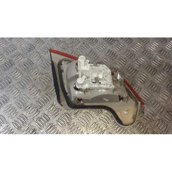 Piloto Trasero Derecho Interior para Ford Mondeo Ber. (Ca2)