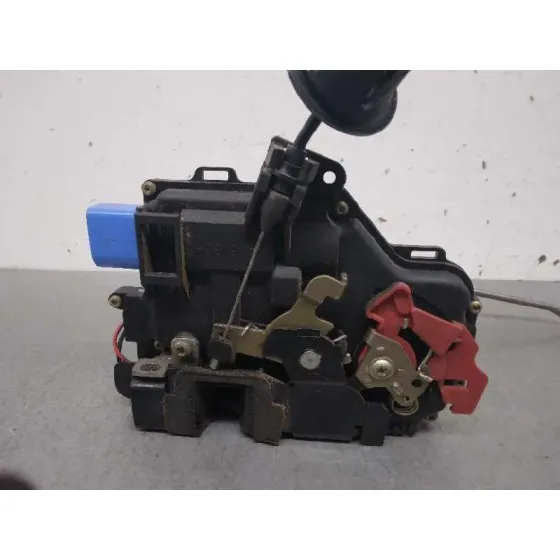 Cerradura Puerta Delantera Derecha para Audi A8 (4E2)