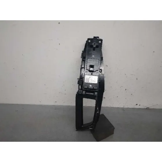 Mando Elevalunas Delantero Izquierdo para Ford Fiesta (Ccn)