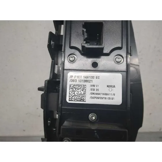 Mando Elevalunas Delantero Izquierdo para Ford Fiesta (Ccn)