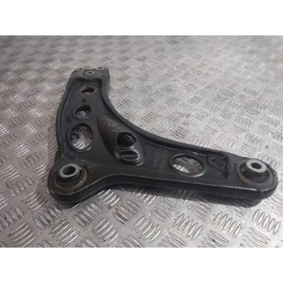 Brazo Suspension Inferior Delantero Izquierdo para Opel Vivaro Furgon/Combi (07.2006 =>)