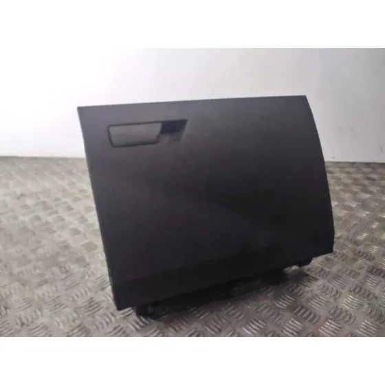 Guantera para Seat Leon (5F1)