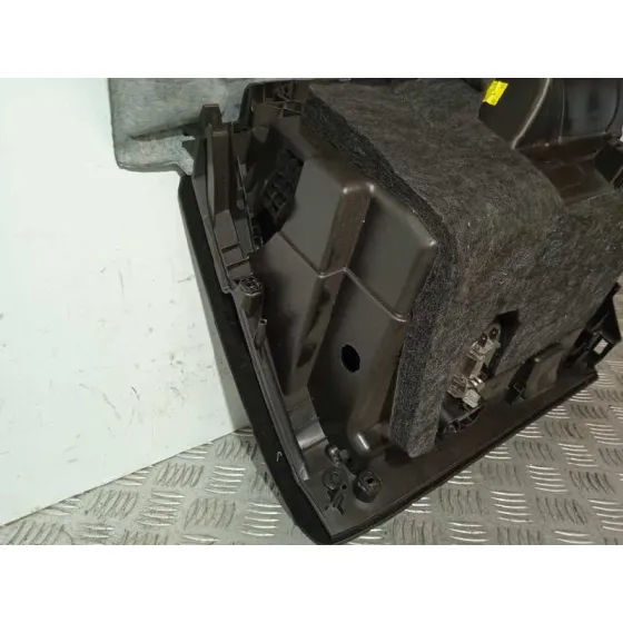 Guantera para Opel Insignia Berlina