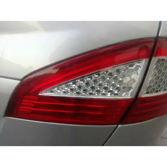 Piloto Trasero Derecho Interior para Ford Mondeo Ber. (Ca2)