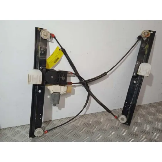 Elevalunas Delantero Izquierdo para Ford Mondeo Ber. (Ca2)
