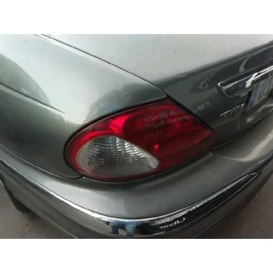 Piloto Trasero Izquierdo para Jaguar X-Type