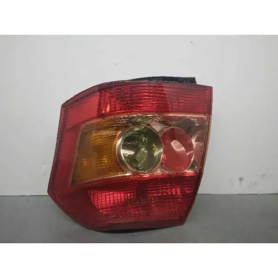 Piloto Trasero Izquierdo para Toyota Corolla (E12)